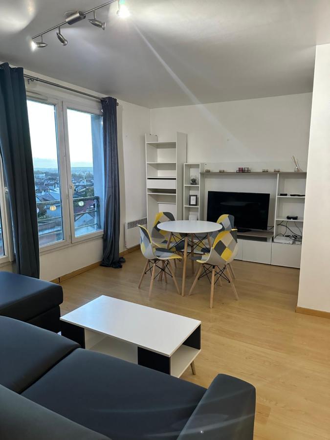 Cosy Appartement With Free Parking A Paris Villejuif Bagian luar foto